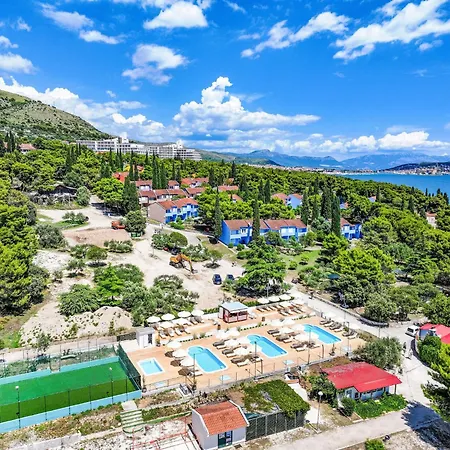 Medena-4 By Interhome Apartamento Trogir